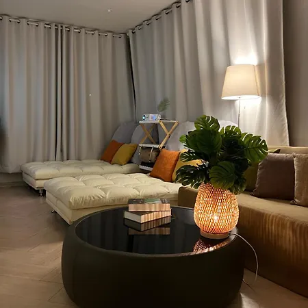 Center Of Gangnam 2Rooms&2Bathrooms Villa